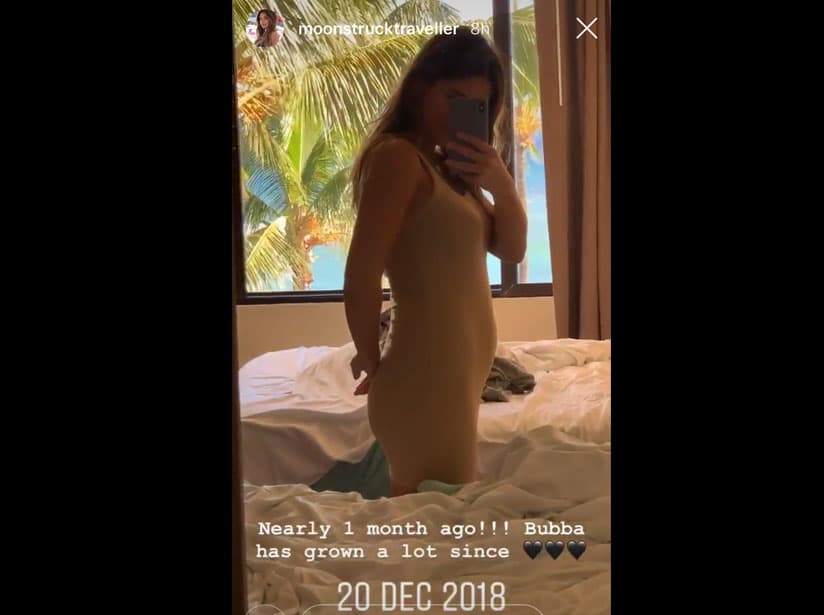 Sarah Kohan presume su pancita de embarazo