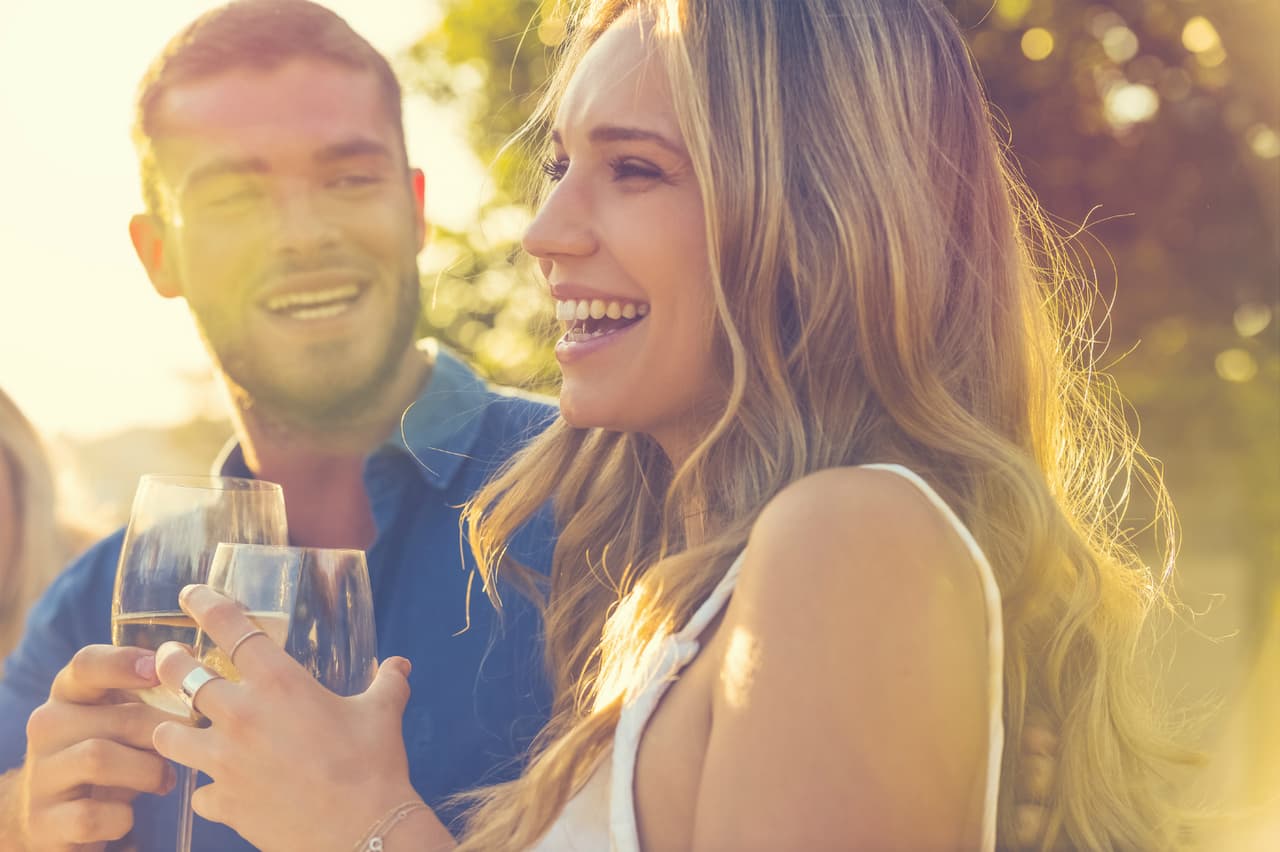 Descubre por qué 'hacerse la difícil' es un mal consejo para las mujeres