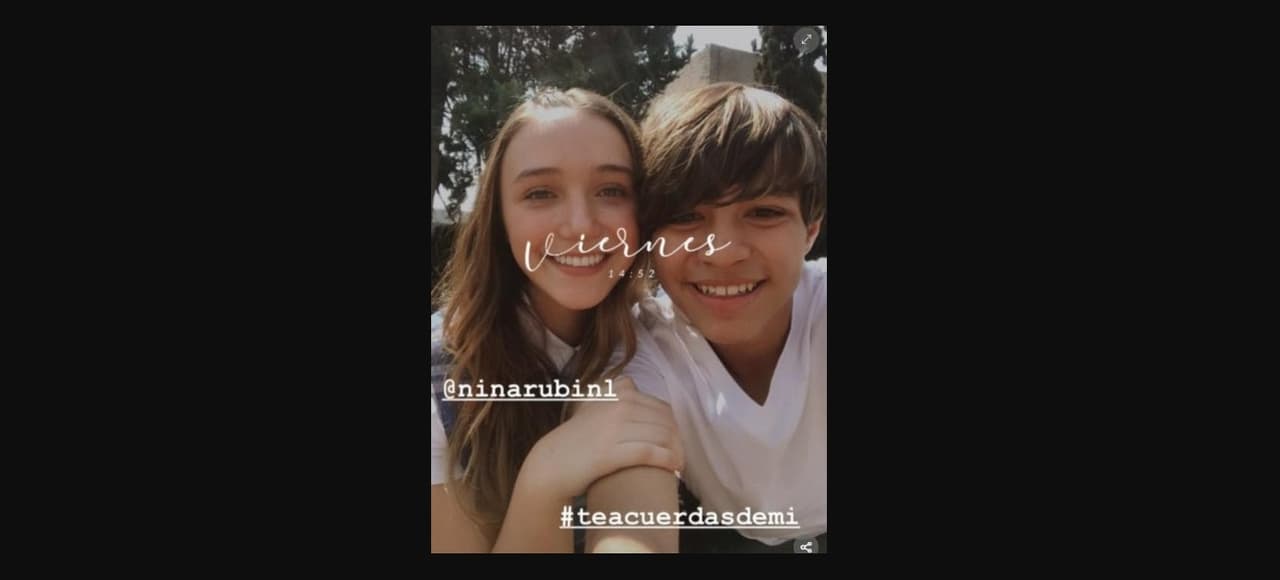 Ahora, la actriz de 13 años compartió en su cuenta oficial de Instagram una fotografía con el joven con el que hará pareja en la producción de Carmen Armendáriz, la cual es protagonizada por Gabriel Soto y Fátima Molina.