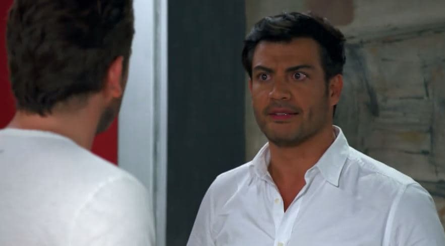 Capítulo 17: Andrés y Raúl pelean por Victoria