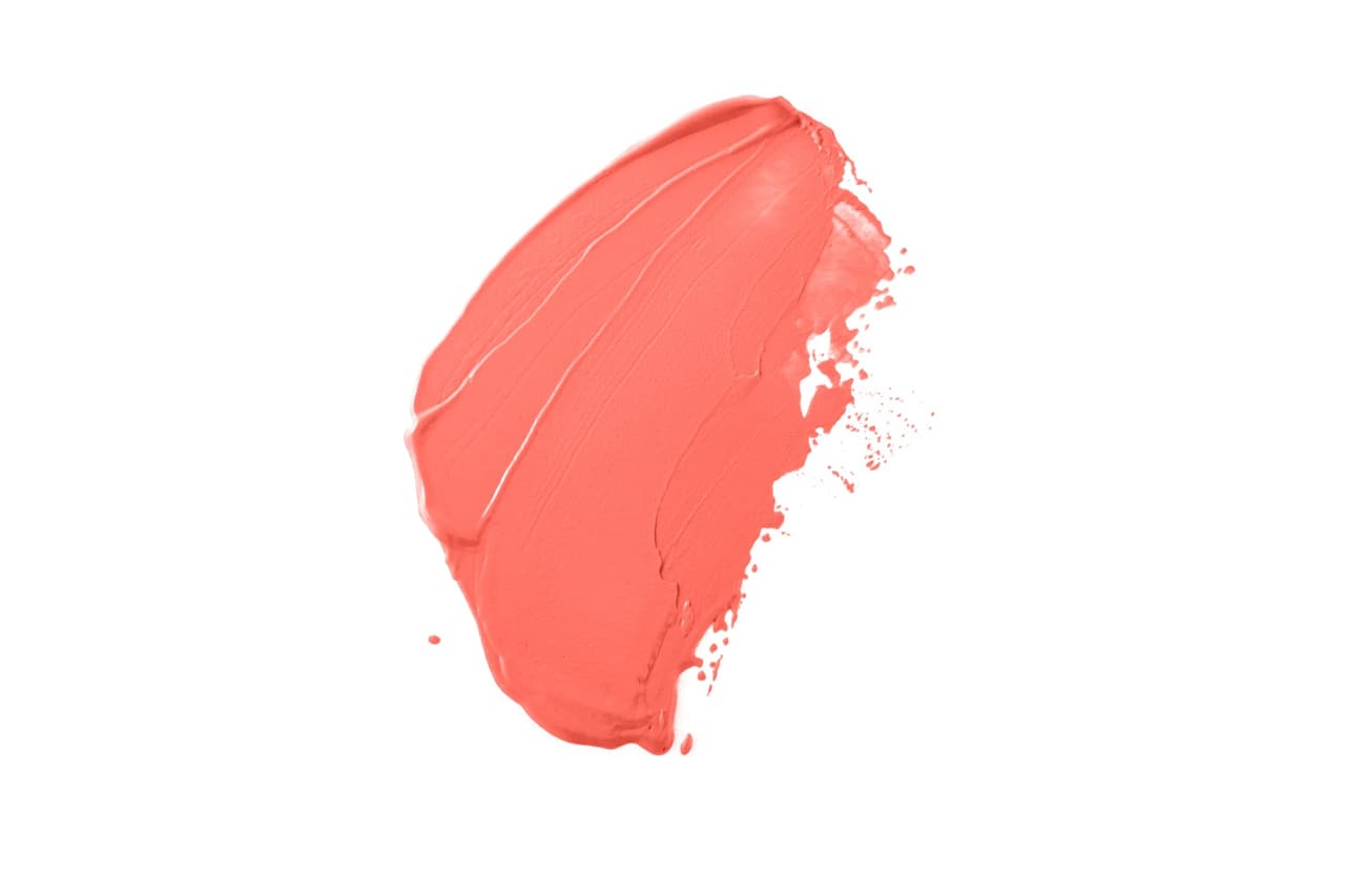 El pre-corrector naranja sirve para cubrir manchas opacas en la piel, como las ojeras en tonos azules y grises.