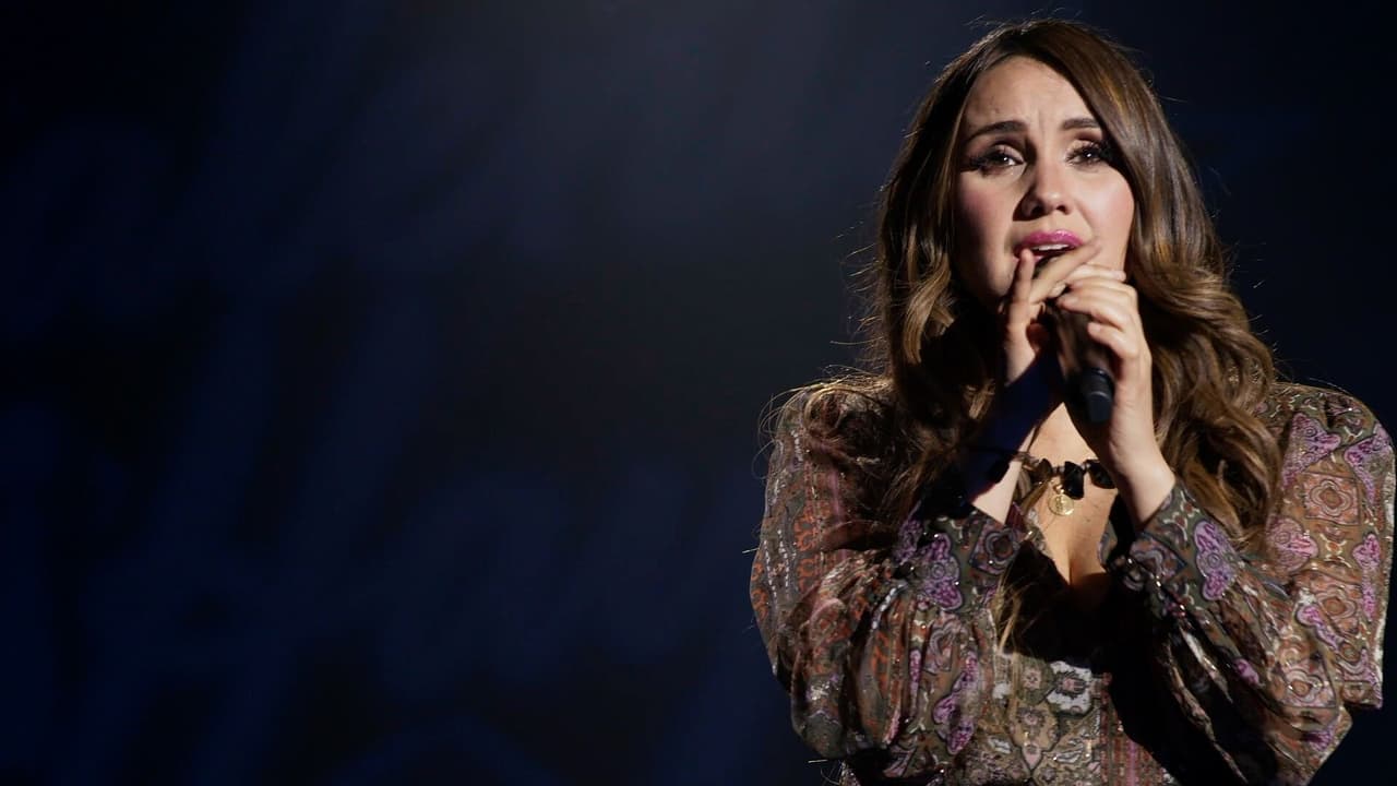 Dulce María canta a capela en ‘Pienso en Ti’ e impacta a la audiencia