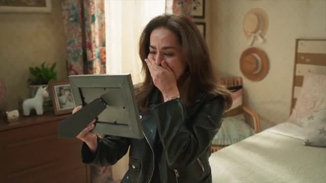 Rebeca llora al recordar su vida pasada