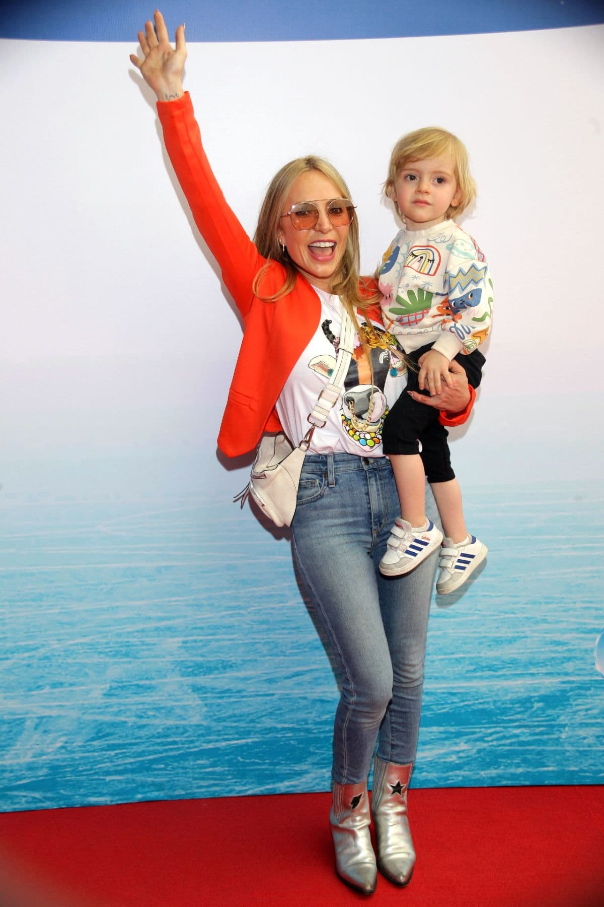 Erika Zaba celebra el cumpleaños de su hijo con fiesta sorpresa