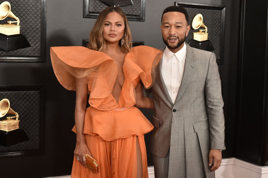 Chrissy Teigen y John Legend sufren la pérdida de su bebé en el quinto mes de embarazo