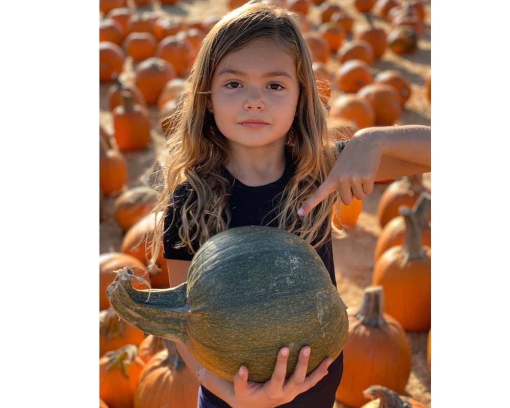 Elena, hija de Jaime Camil, cumplió 7 años de edad
