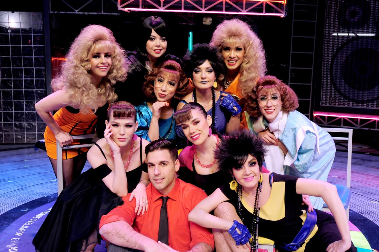 Y es que, Kika Edgar no solo es una talentosa actriz, sino una cantante profesional, por lo que en el teatro musical ha podido combinar sus dos pasiones.