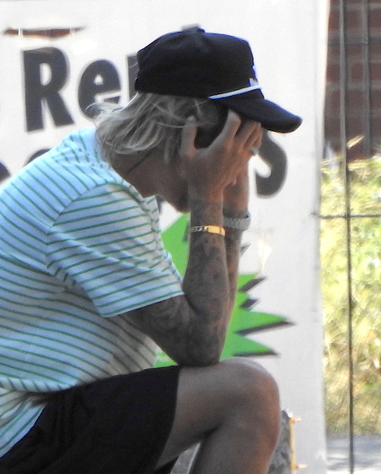 Justin Bieber se encontraba tomando vacaciones en Las Bahamas y según TMZ, se veía nervioso.