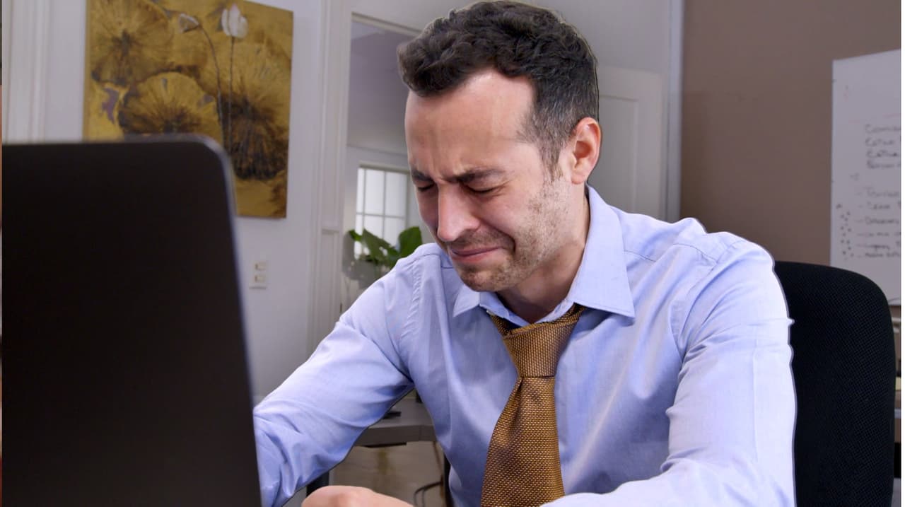 La Rosa de Guadalupe: Capítulo completo "El inútil"