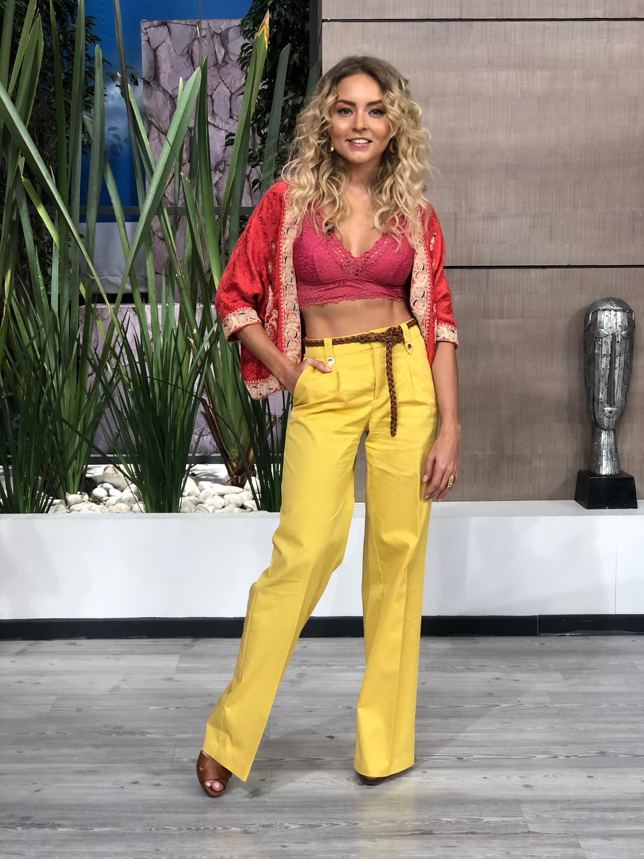 Angelique Boyer está ansiosa por saber el final de Lucia Borges en Amar a muerte.