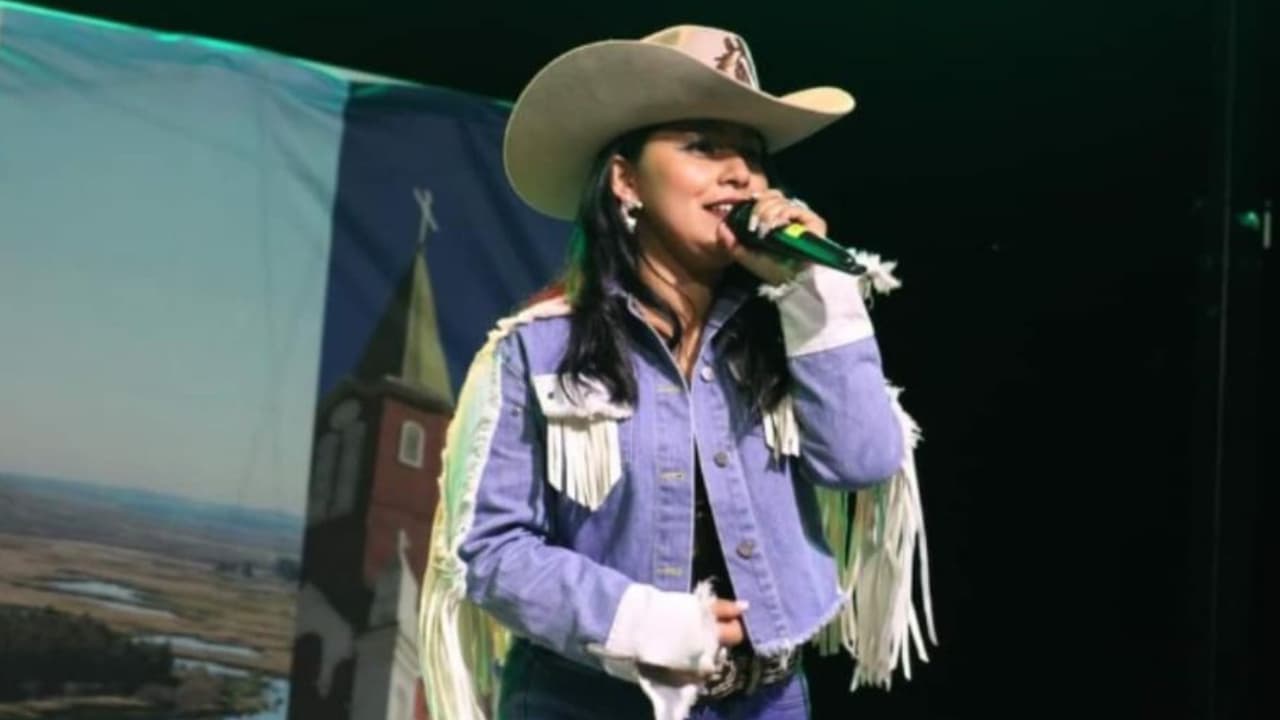 Muere famosa cantante a los 32 años en trágico accidente: tenía cuatro hijos