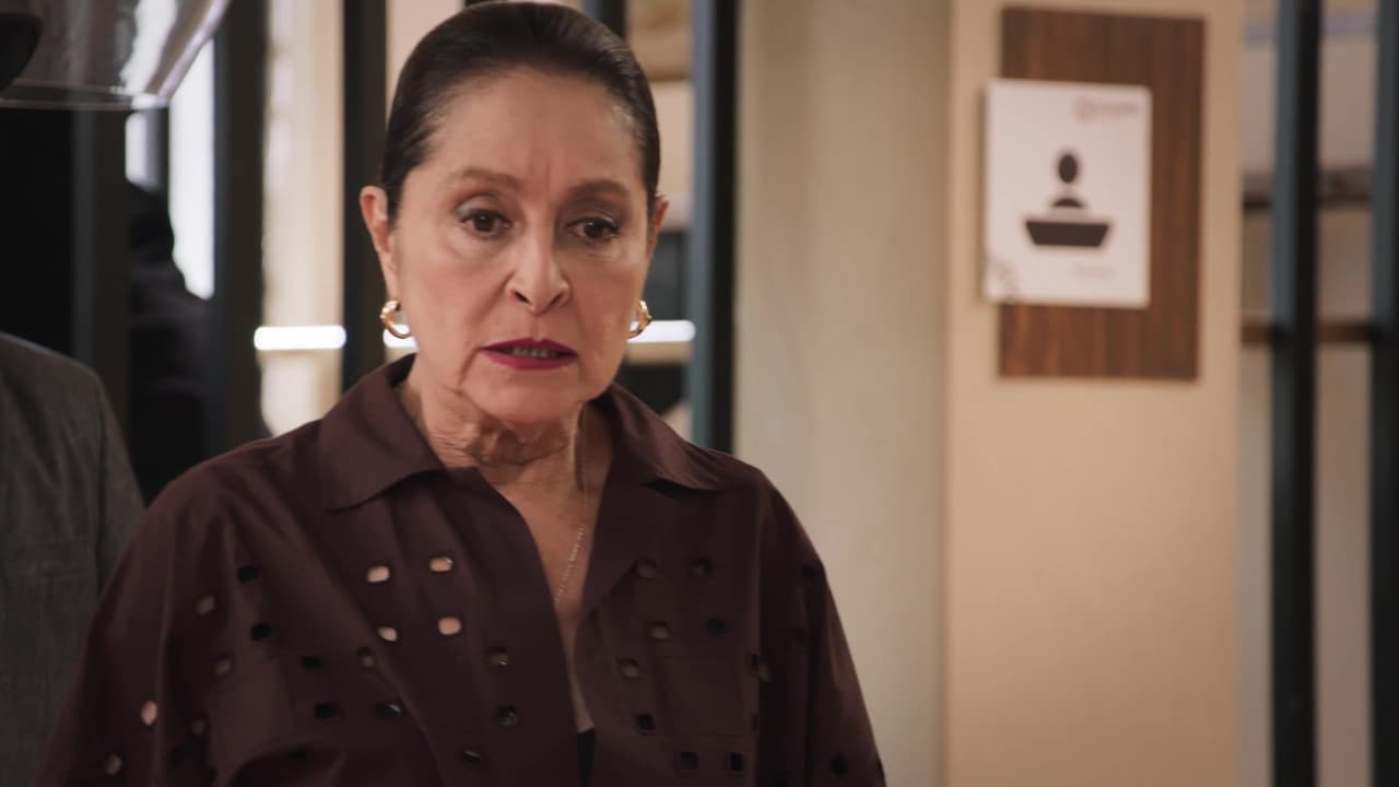 Leonor recibe un ramo de flores... ¡y amenaza de muerte a todos!