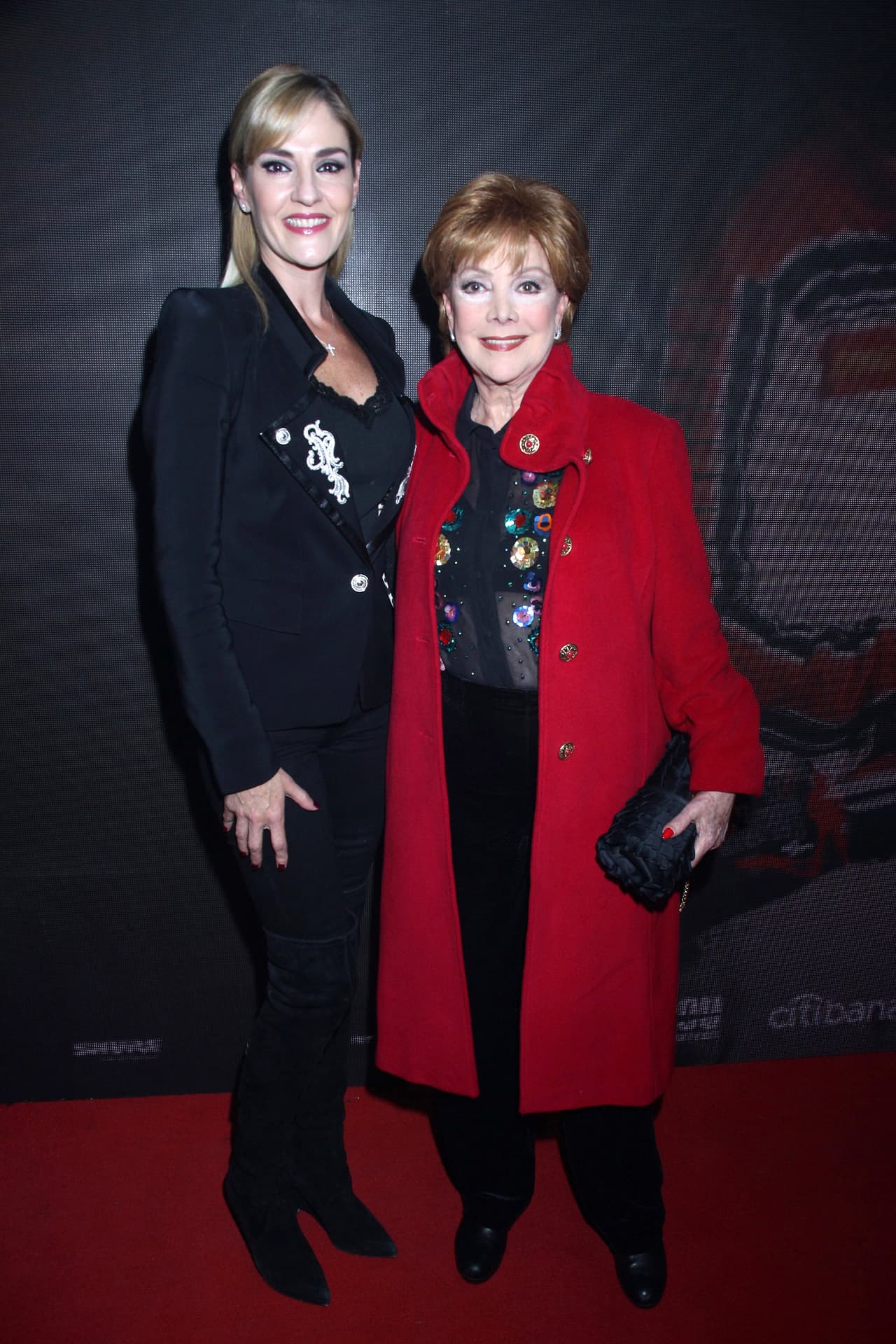Jacqueline Andere es mamá de Chantal Andere.