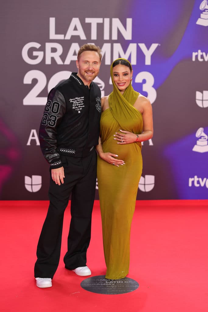 David Guetta y su pareja