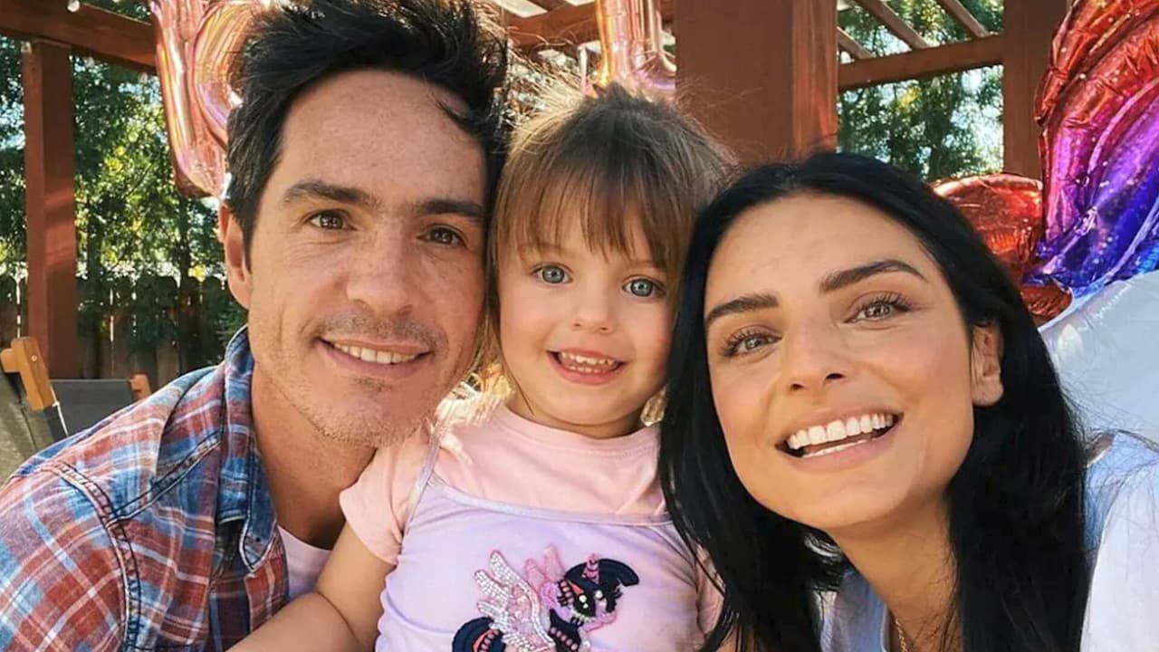 Así celebran Aislinn Derbez y Kailani cumpleaños de Mauricio Ochmann