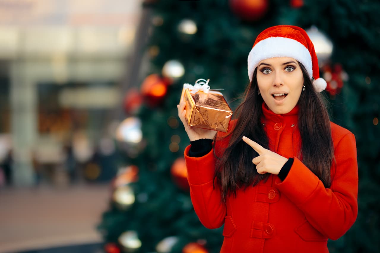 Cinco tips para sobrevivir a los gatos de Navidad