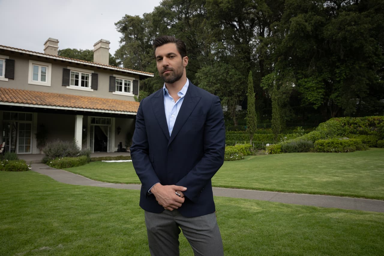 Osvaldo de León será el protagonista del melodrama, donde compartirá créditos con Livia Brito.