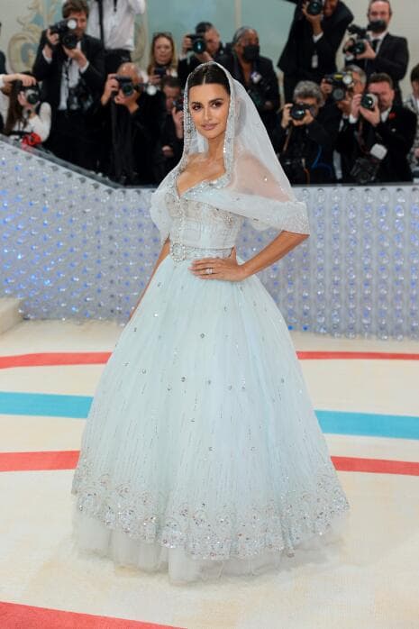 Penélope Cruz deslumbra en la Met Gala 2023.