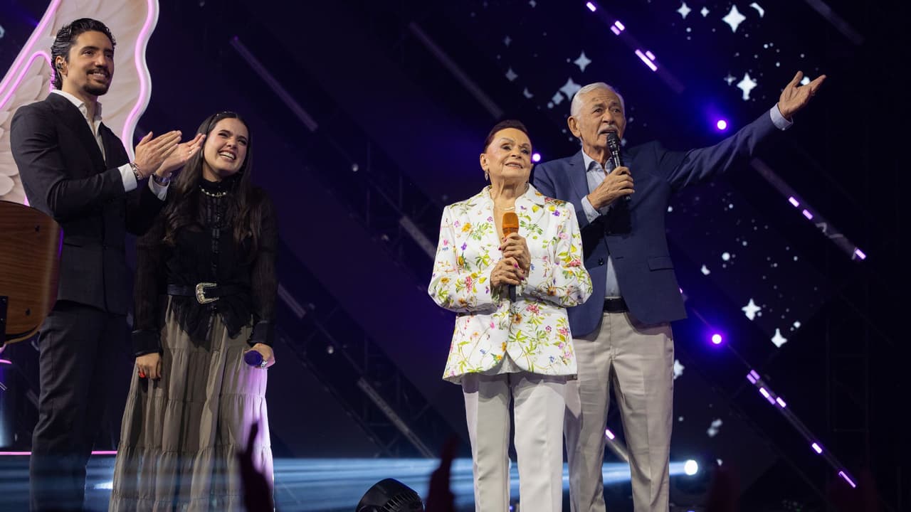 Los abuelos de Alex y Camila Fernández impactan con su presencia en Juego de Voces 2026