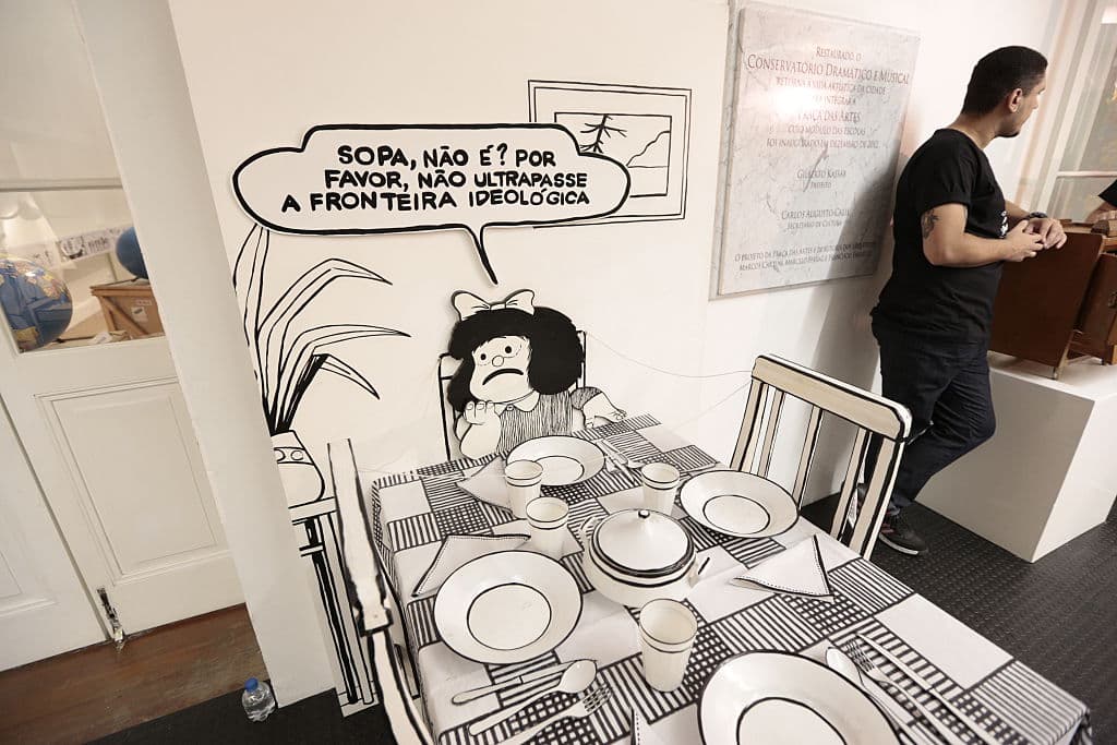 “¡La sopa es a la niñez lo que el consumismo a la democracia!”.
<br>
<br>"Algún día me sentaré a analizar quien me enferma más: si Susanita o la sopa".