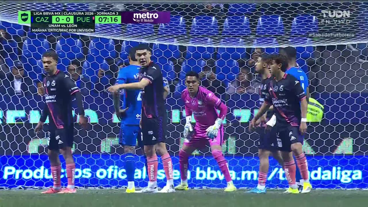 ¡TIRO ATAJADO! disparo por Agustín Palavecino.