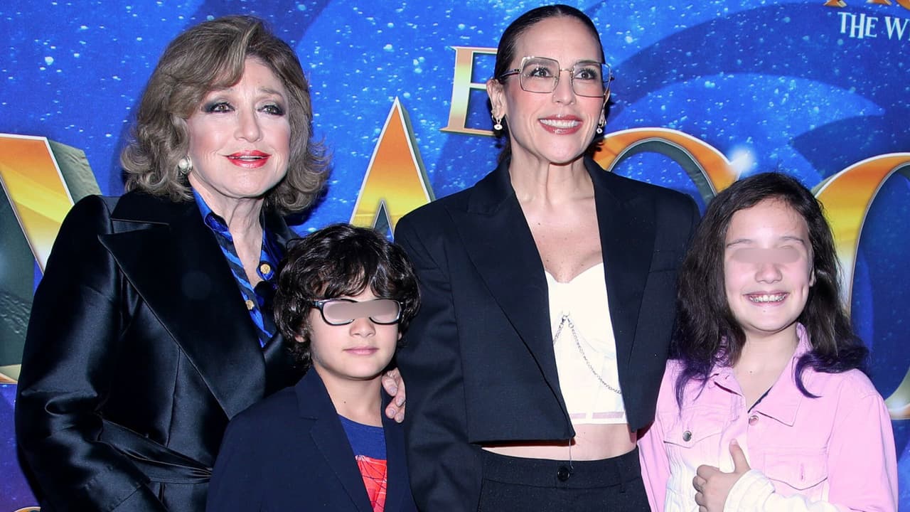 Angélica Vale enfrenta su divorcio de Otto Padrón en compañía de sus hijos y aseguran que "no se despegan de ella"