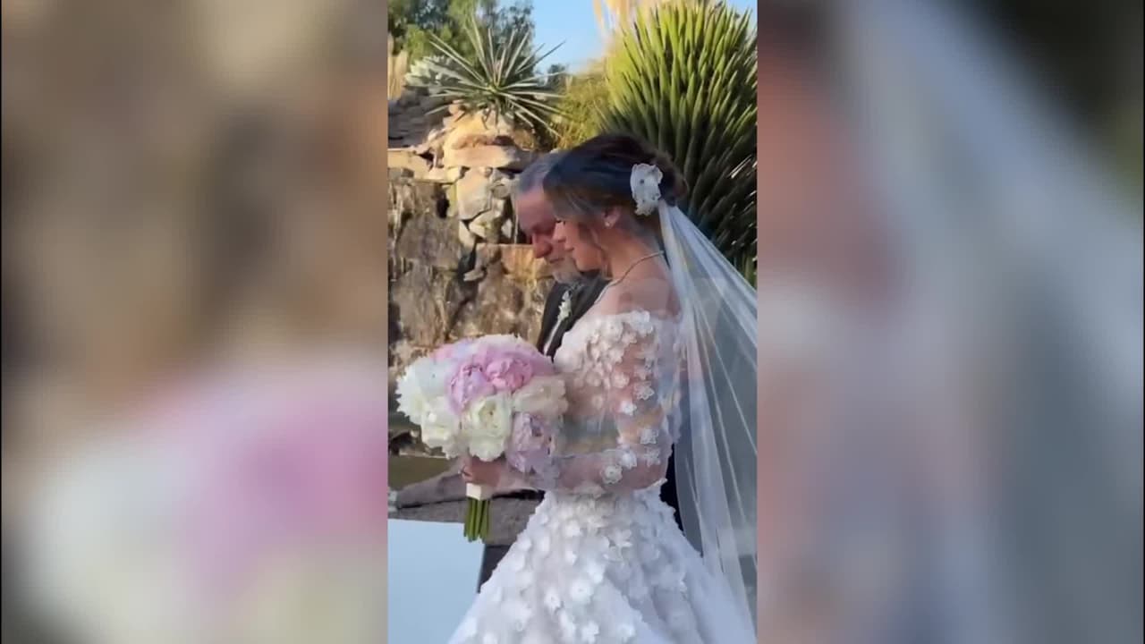 ¡Sofía Castro ya se casó y aquí te dejamos imágenes de la boda de la actriz!