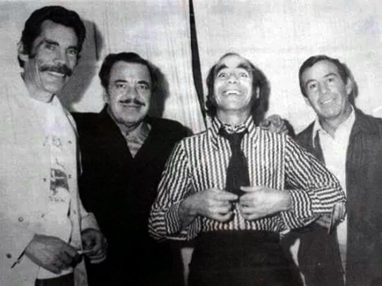 Germán, mejor conocido como 'Tin Tan', Ramón, 'Don Ramón', Manuel, 'El Loco', y Antonio 'Ratón' Valdés fueron cuatro de los ocho hijos que tuvo el matrimonio conformado por Rafael Gómes Valdés Angelini y Guadalupe Castillo.