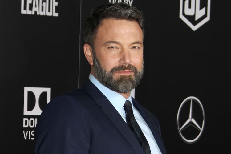 Ben Affleck aparece feliz y saludable en la reunión de AA