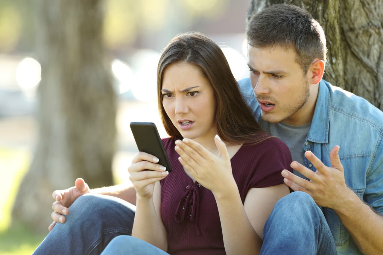 WhatsApp permite recibir mensajes de usuarios bloqueados
