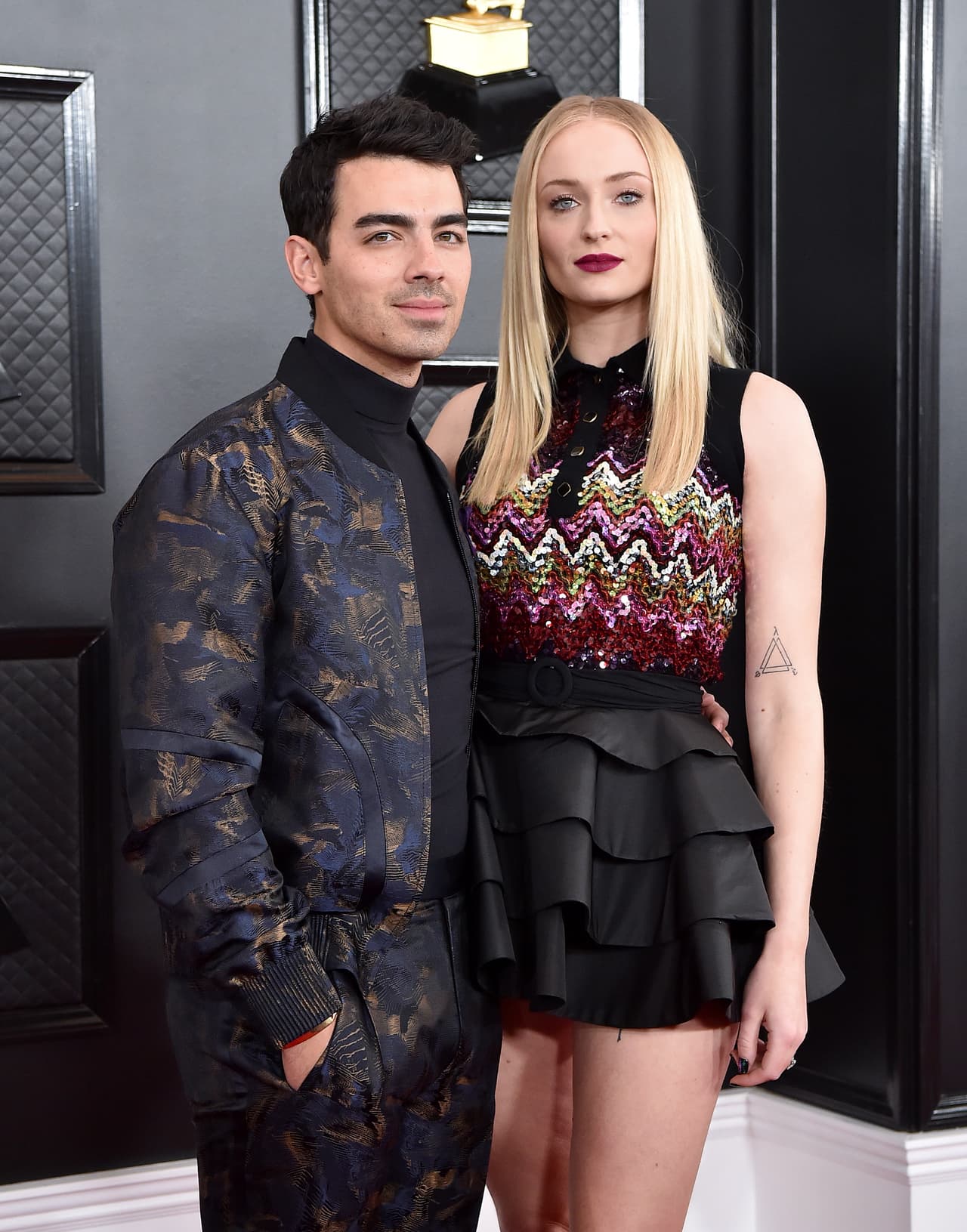 Así luce Sophie Turner con su pancita de embarazo, fue captada por primera vez