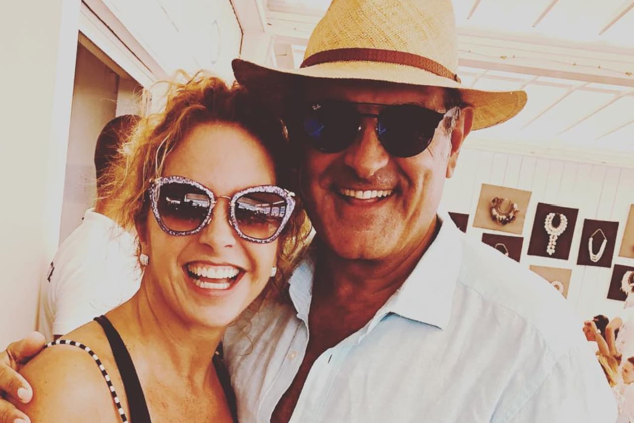 Lucero está viviendo uno de los momentos más importantes de su vida tanto profesional como personal. Tras el lanzamiento de su disco ‘Sólo me faltabas tú’, la cantante, de 50 años, disfruta de su relación sentimental con el empresario Michel Kuri, quien ha sido su pareja desde hace seis años.