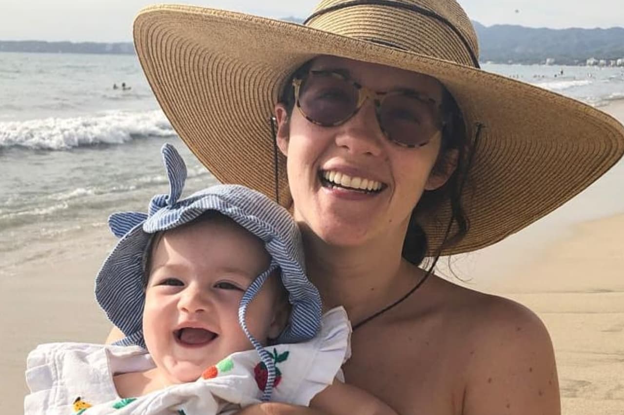 Ximena Sariñana comparte tierna foto junto a su hija