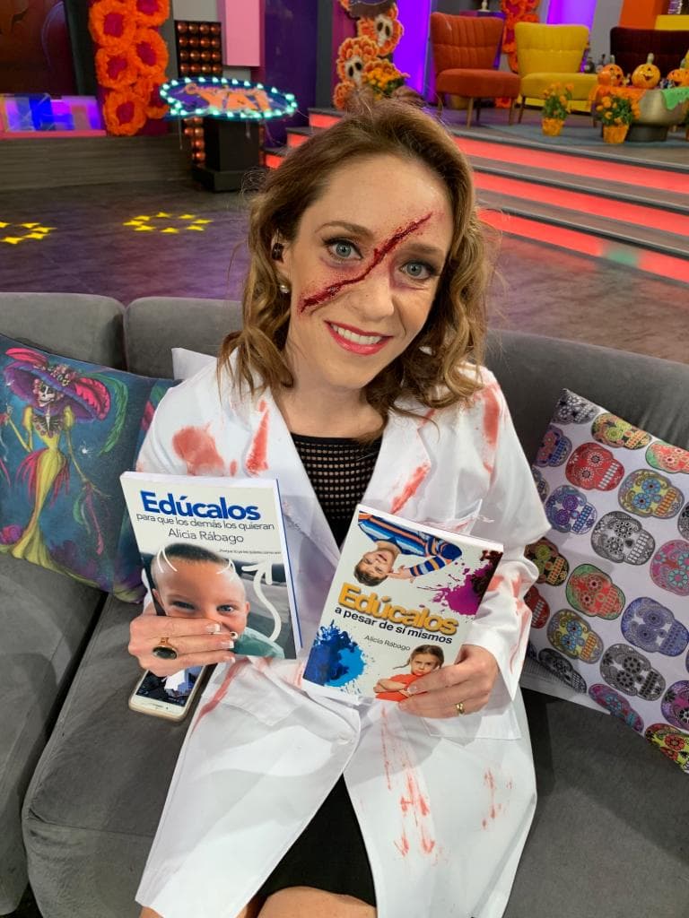 Nuestra especialista Alicia Rábago también se maquilló para la ocasión.