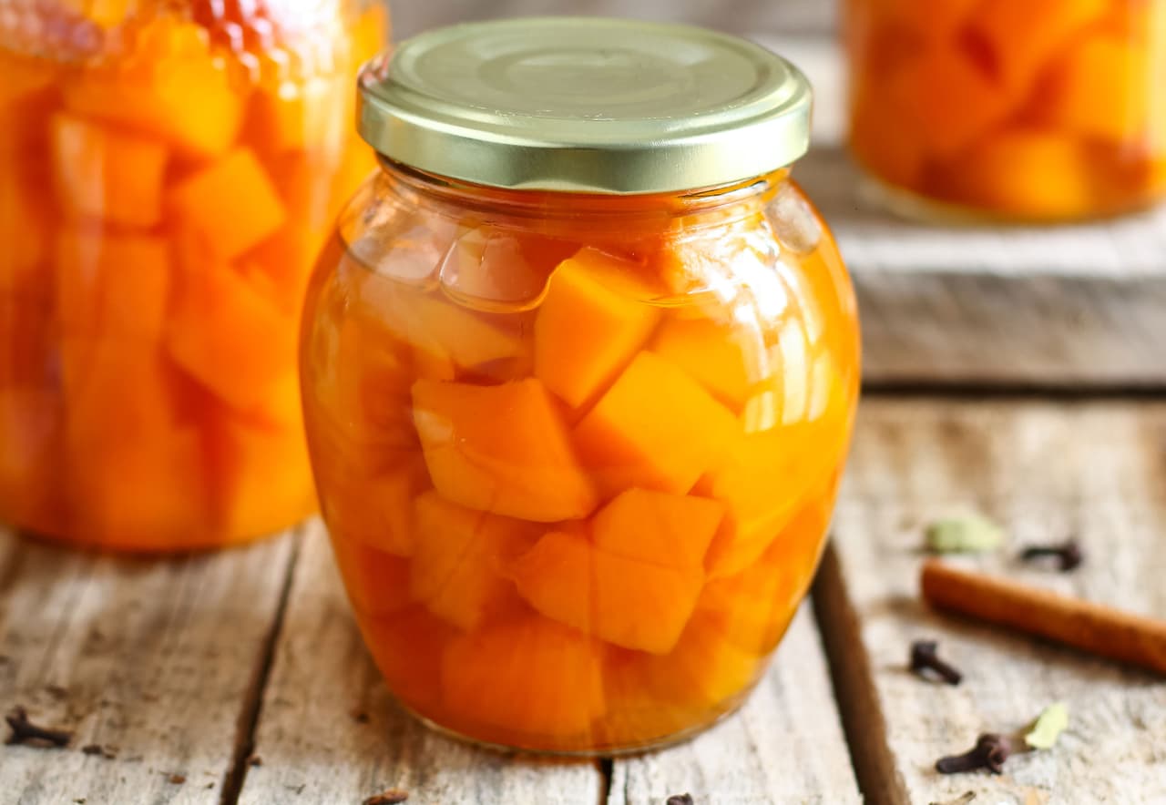 Un dulce acompañante: Compota de rábanos y piña.