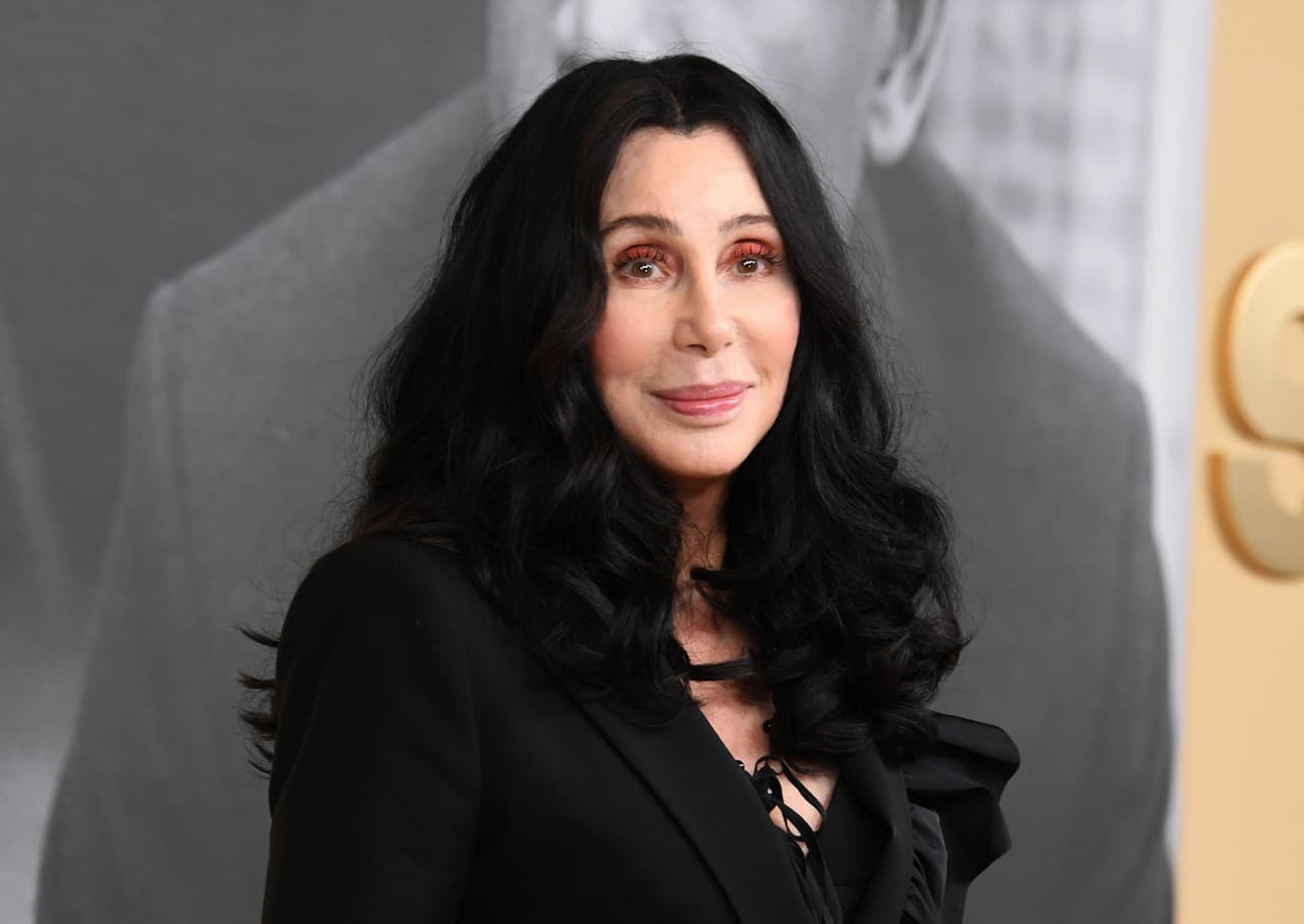 Cher presenta a su novio ¡40 años menor! Así luce la feliz pareja