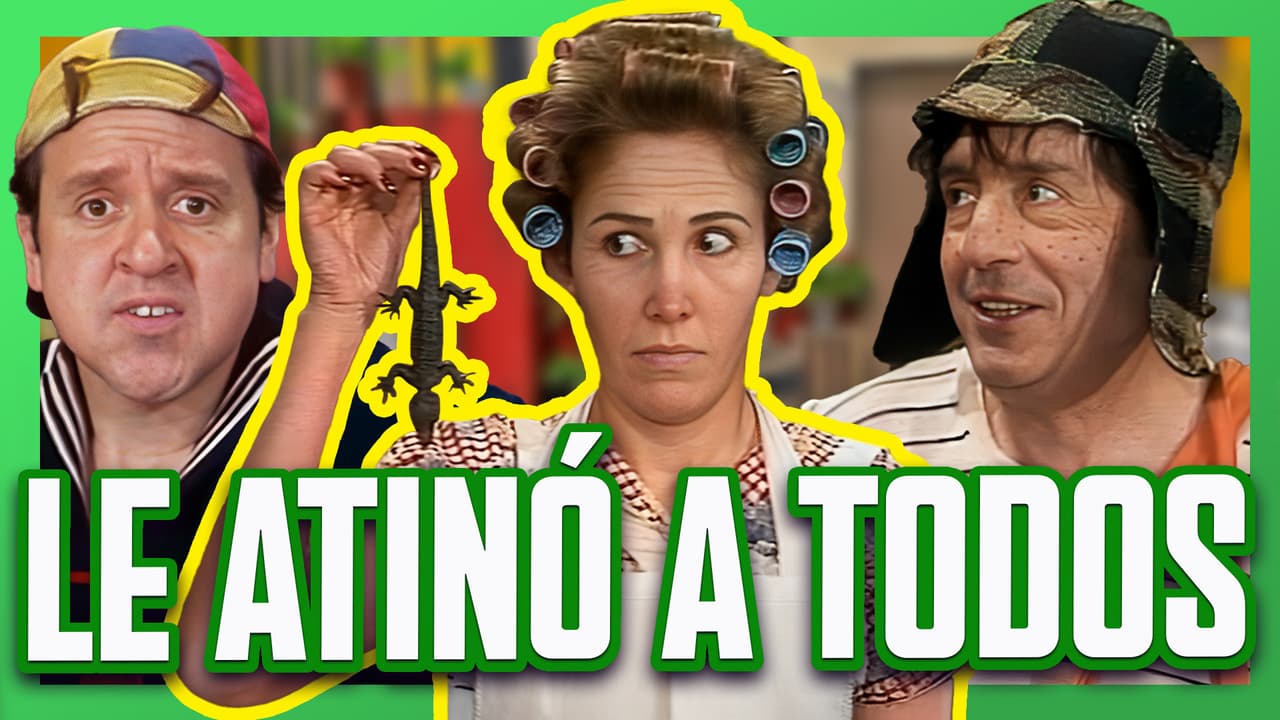 El Chavo juega con su resortera en el patio y provoca varios accidentes