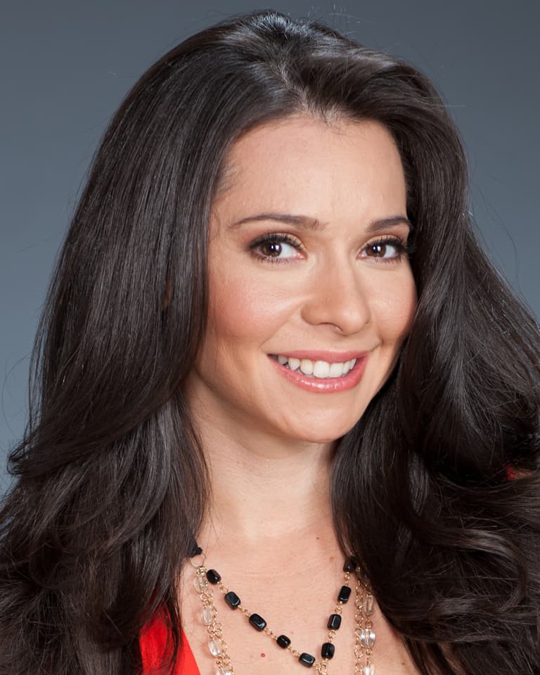 Rosa María Gary | Las Estrellas Home Egresados | Las Estrellas