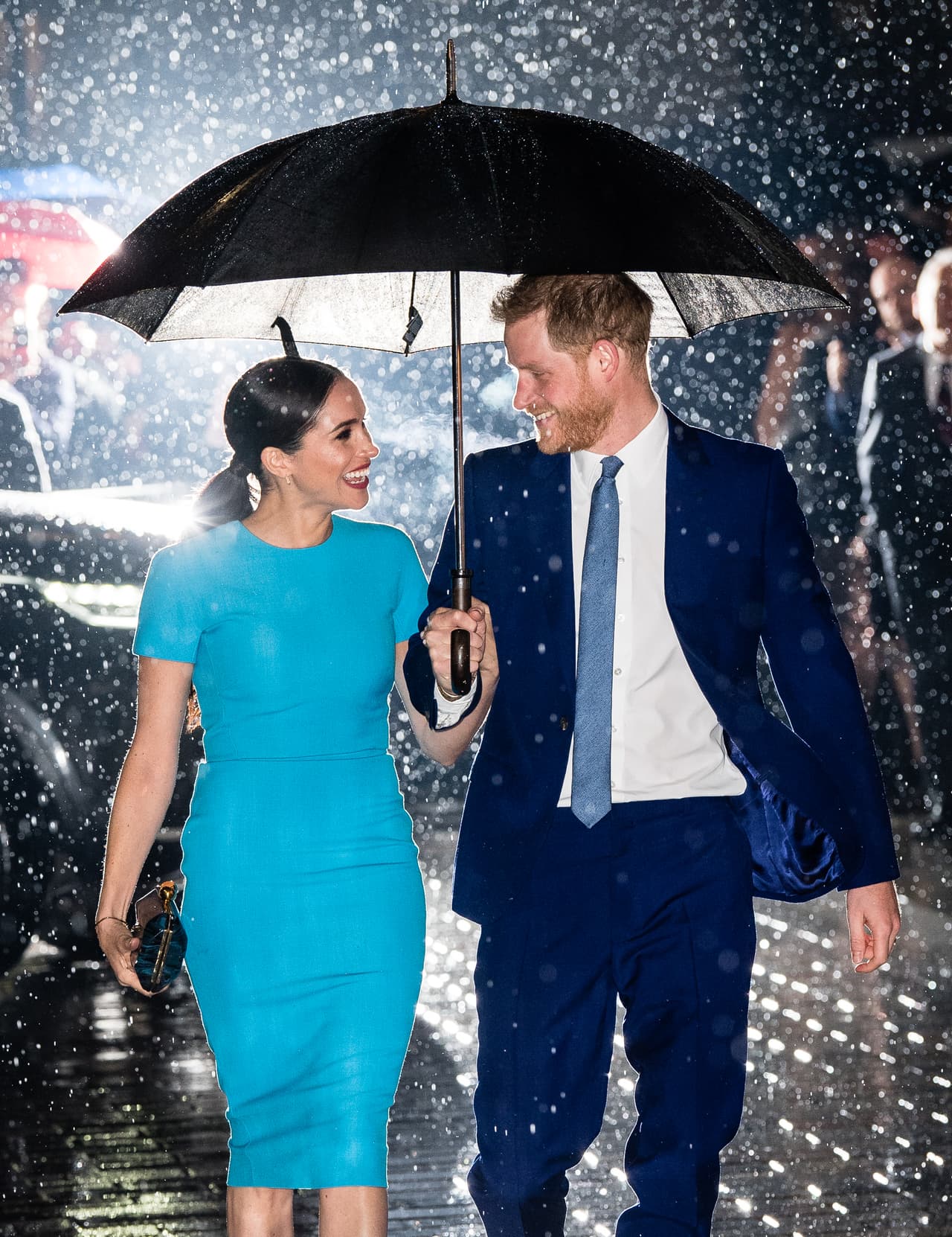 Meghan y Harry reaparecen en el Reino Unido y se dejan ver más enamorados que nunca