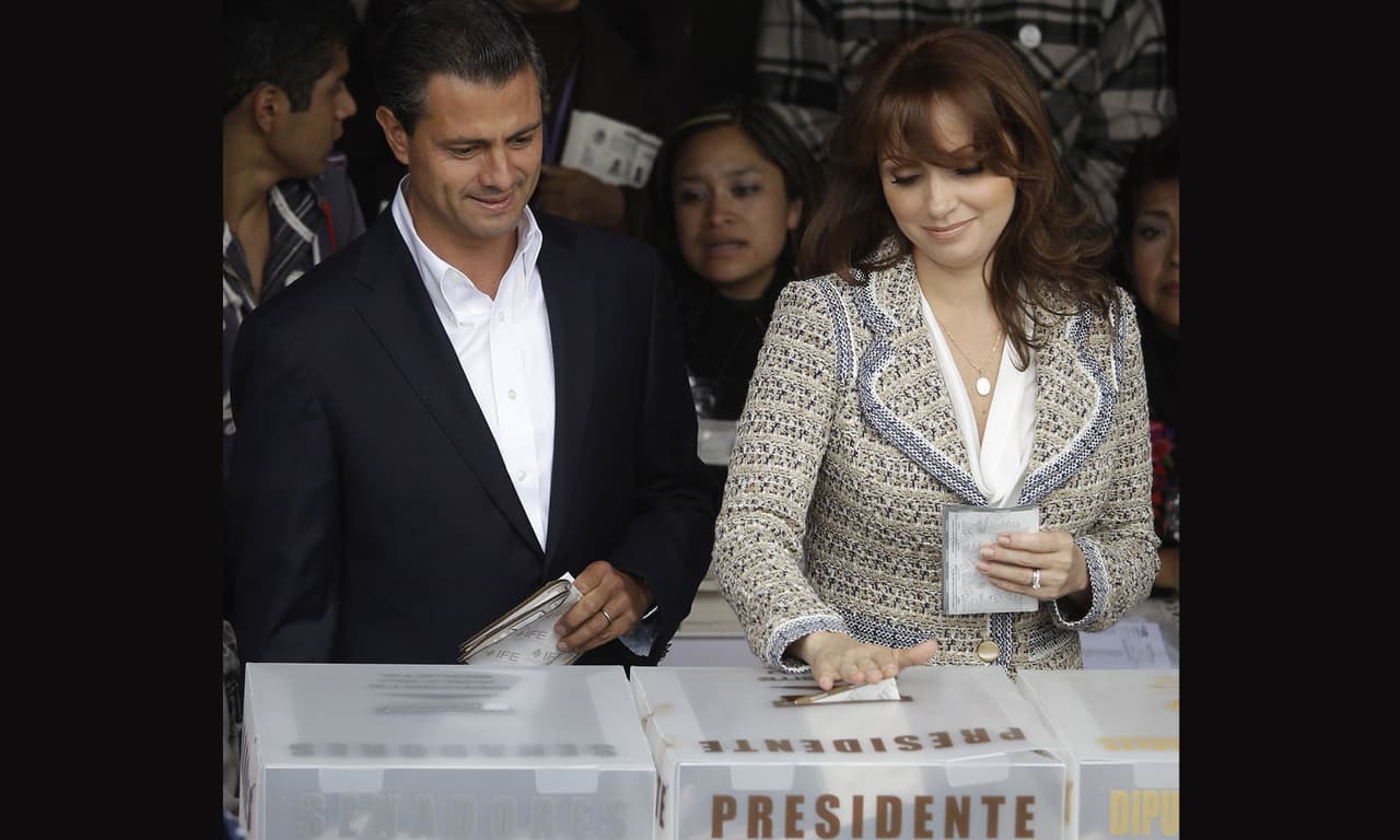 Como lo dijo en el comunicado de su divorcio, la actriz se convirtió respaldo incondicional tanto personal como en el ascenso del político rumbo a las elecciones presidenciales de 2012.
