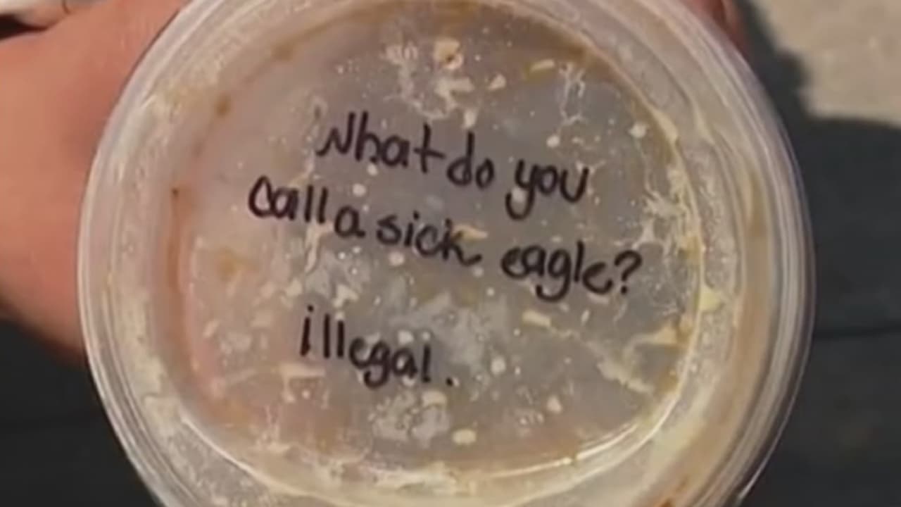 Hispana denuncia discriminación en un Starbucks: le escribieron "ilegal" en el mensaje del café