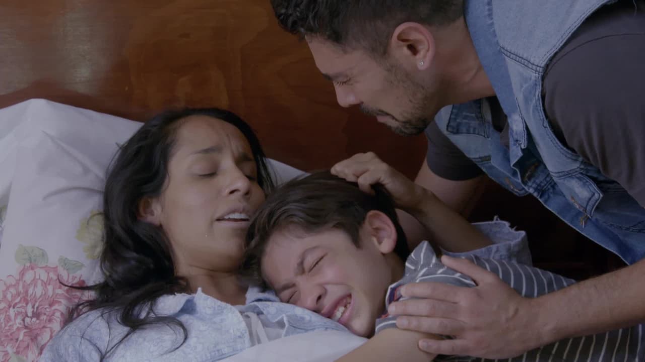 Hugo está de luto por su mamita que lo dejó huerfanito antes de entrar a la secundaria