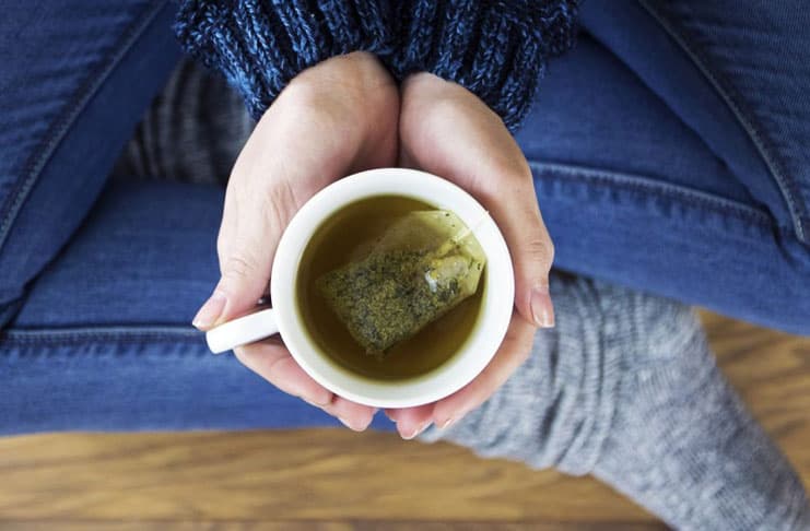 Dile adiós a esos kilos de más tomando té de cilantro