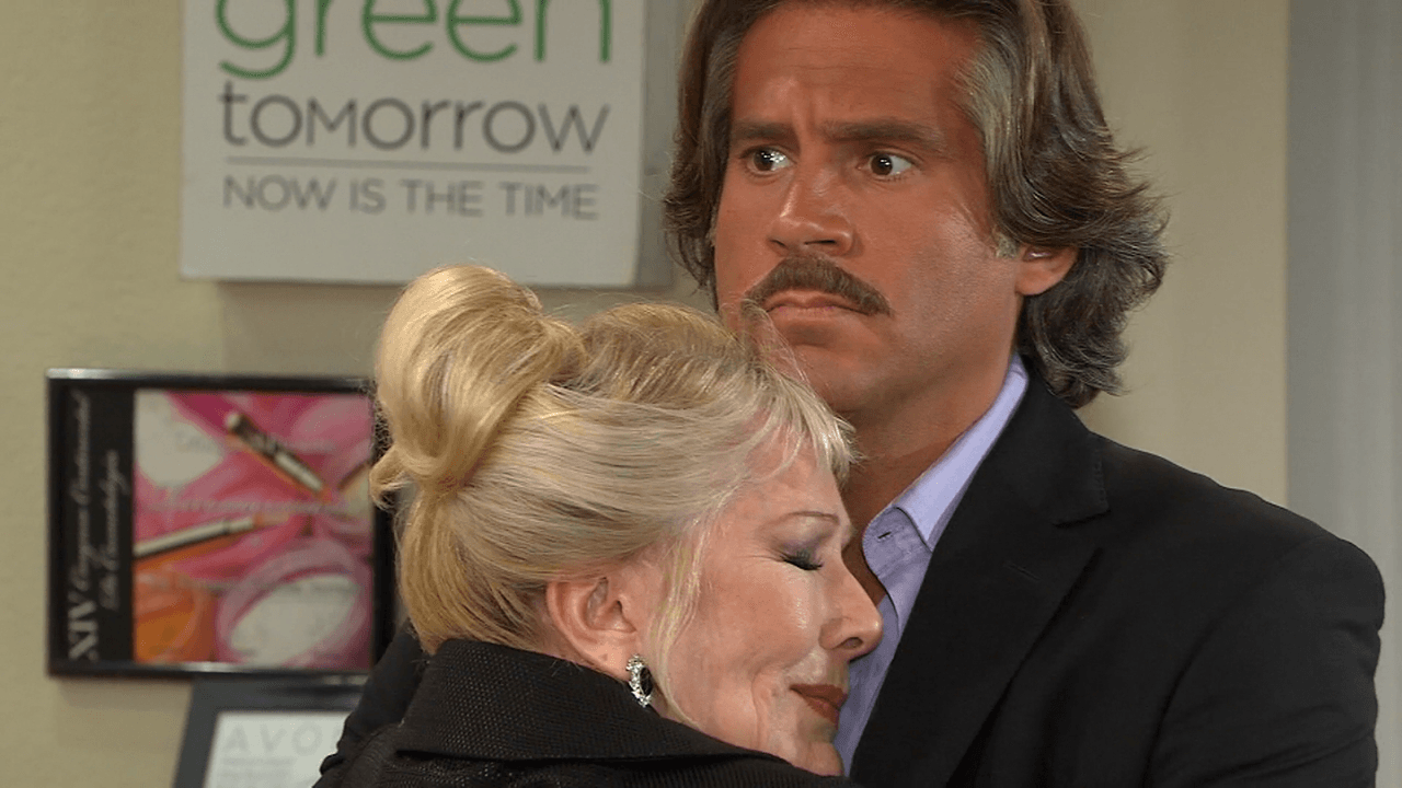 Una familia con suerte Capítulo 90 Completo: ¡Eres mi hijo!