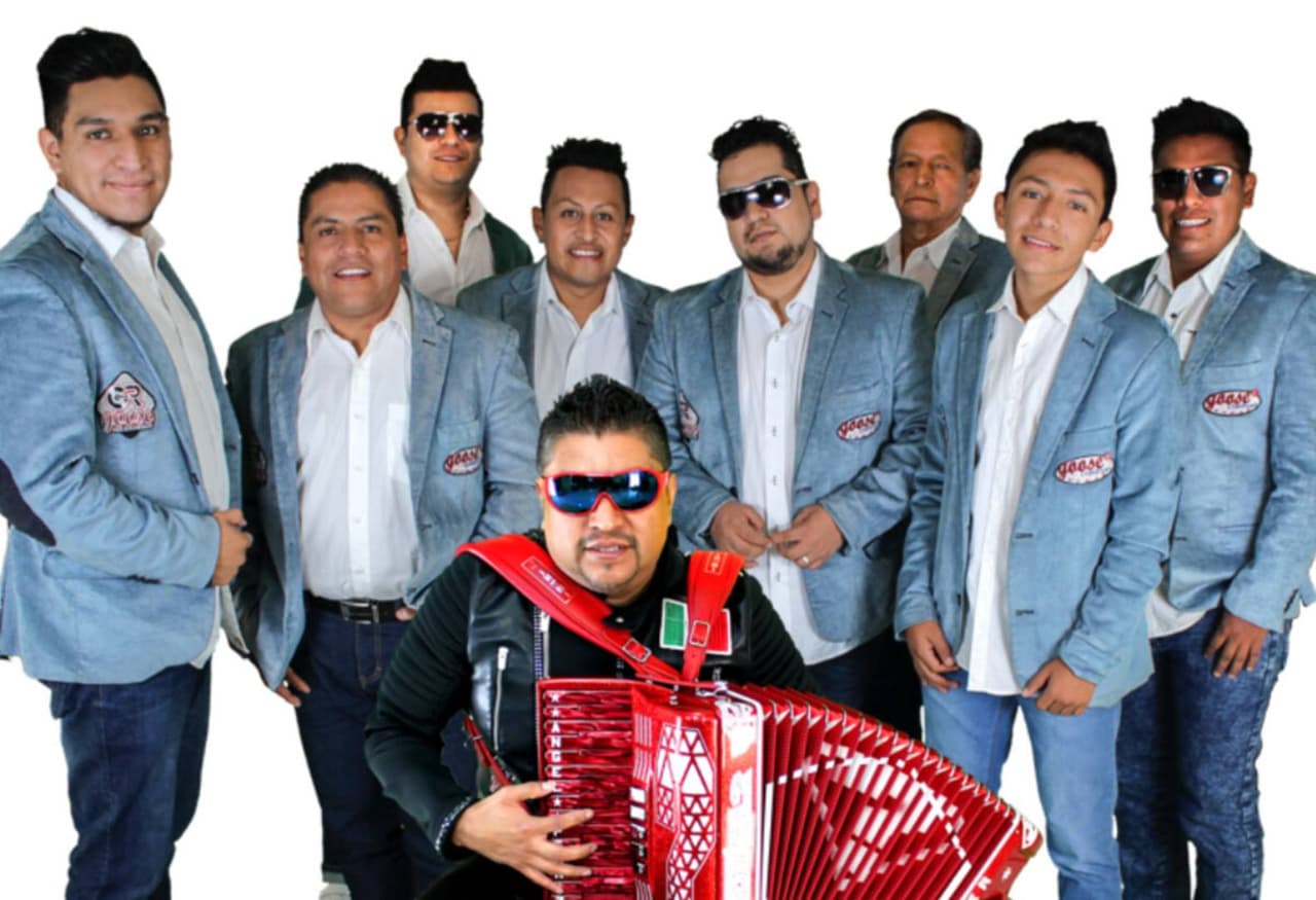 Muere famoso cantante, autor de la popular frase “Abuelita, soy tu nieto y ya llegué” 