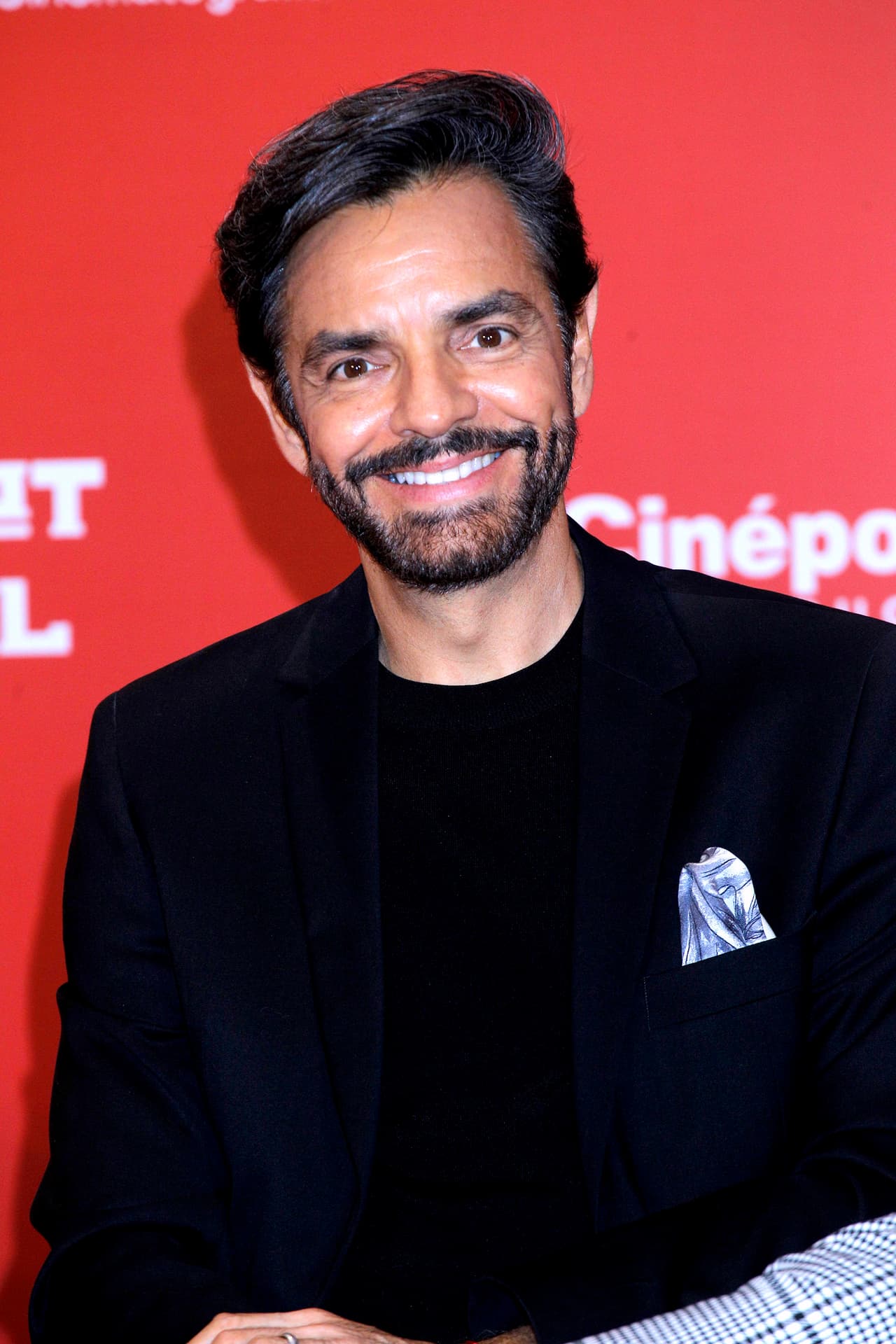 Eugenio Derbez relata el día que casi va a la cárcel en Grecia: ‘Le decía ¿por qué está enojado?’