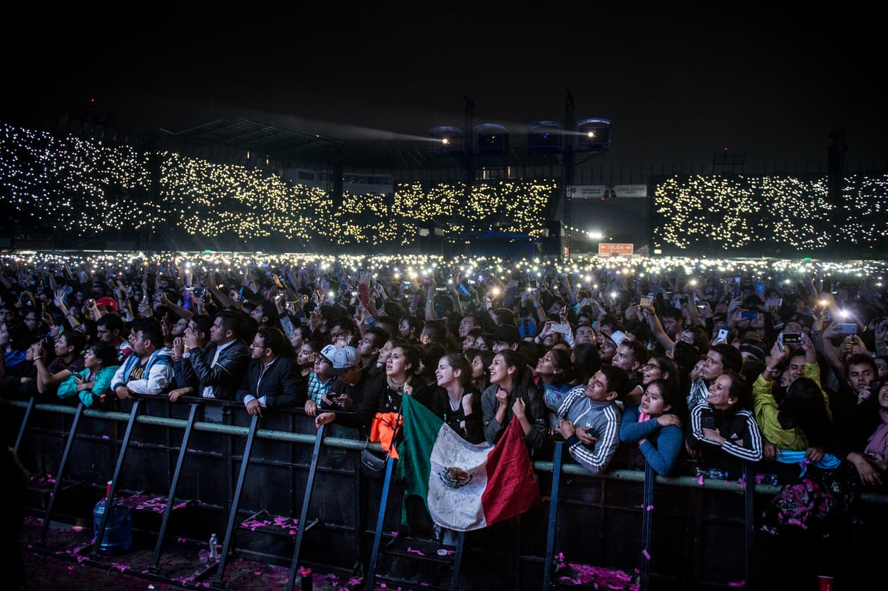 Gozo y felicidad fueron las emociones principales que corrieron entre los corazones de los admiradores de The Killers.