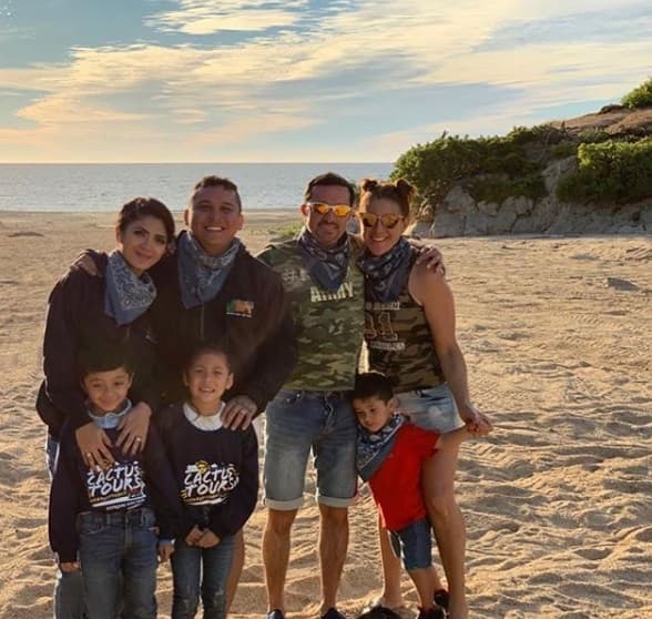 Kimberly Flores se convirtió en una de las confidentes de los hijos de su esposo Edwin Luna: Miguel y Dasha.