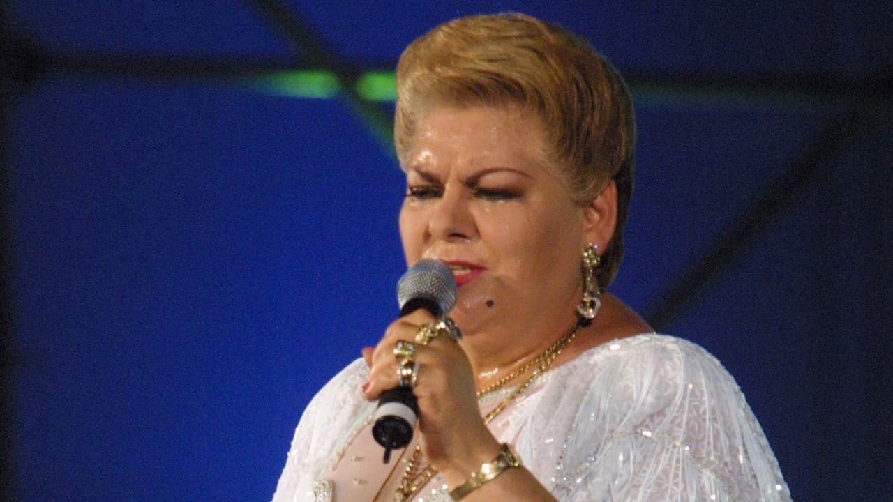 ¿Paquita la Del Barrio cambiará la música por la actuación?