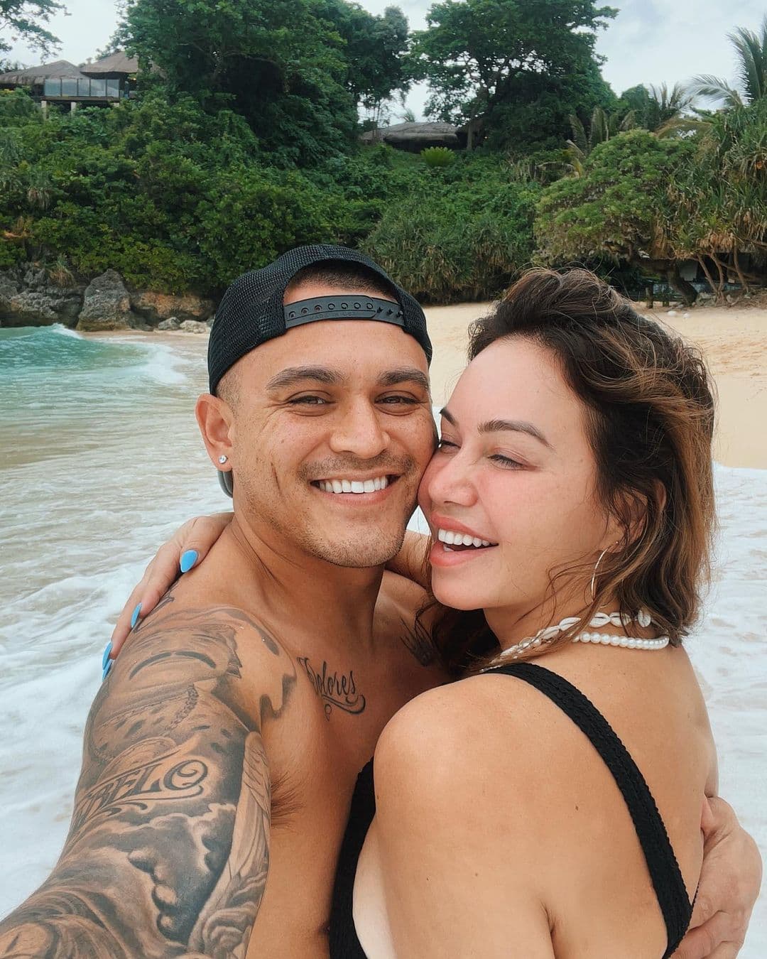 Chiquis vive románticas vacaciones con su novio